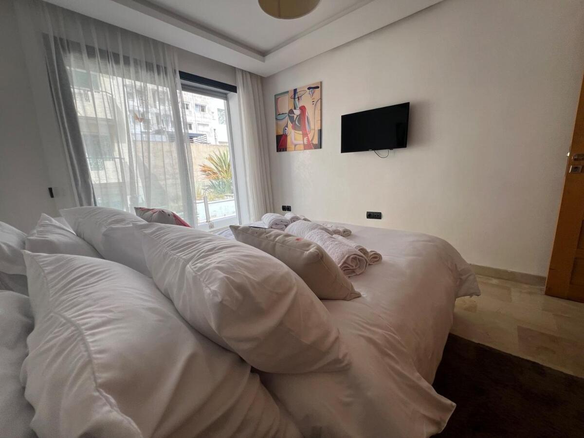 Apartamento For Married Couples Close To Zara Maarif Cosy & In The Heart Of Racine Twins Centers Maarif *
