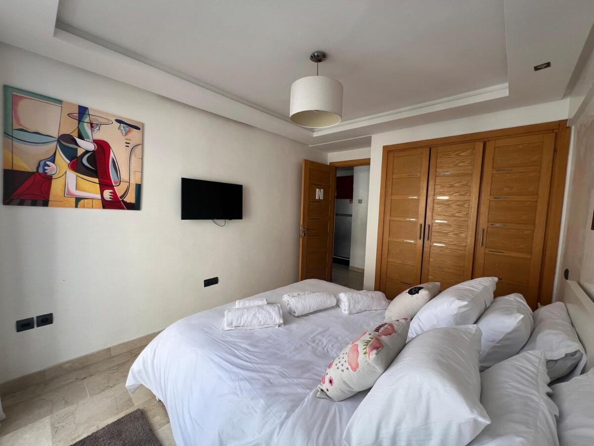 Apartamento For Married Couples Close To Zara Maarif Cosy & In The Heart Of Racine Twins Centers Maarif